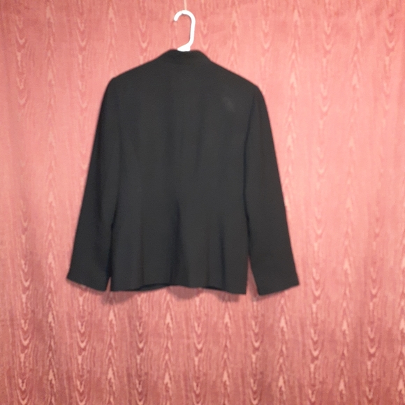 LE SUIT 2 PIECE SKIRT SUIT BUSINESS/DINNER/CHURCH/FORMAL WOMEN'S SIZE 4P - Picture 3 of 7